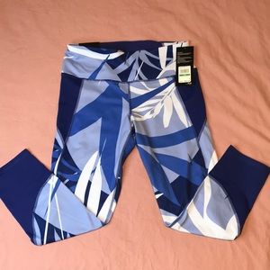 Under Armor Women’s Reflect Printed Ankle Legging - Large